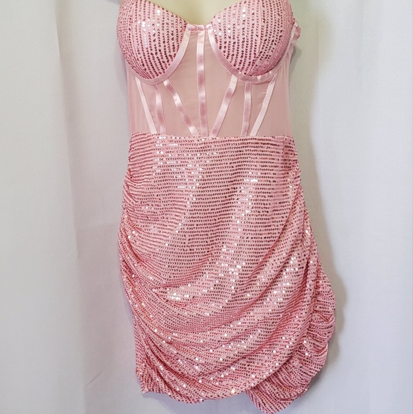 Beautiful pink sparkle dress - Picture 3 of 6